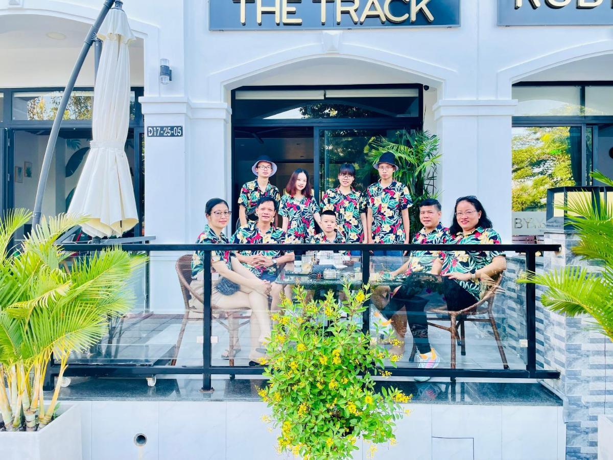 The Track Homestay - Near Bai Dai Beach Cam Lam Kültér fotó